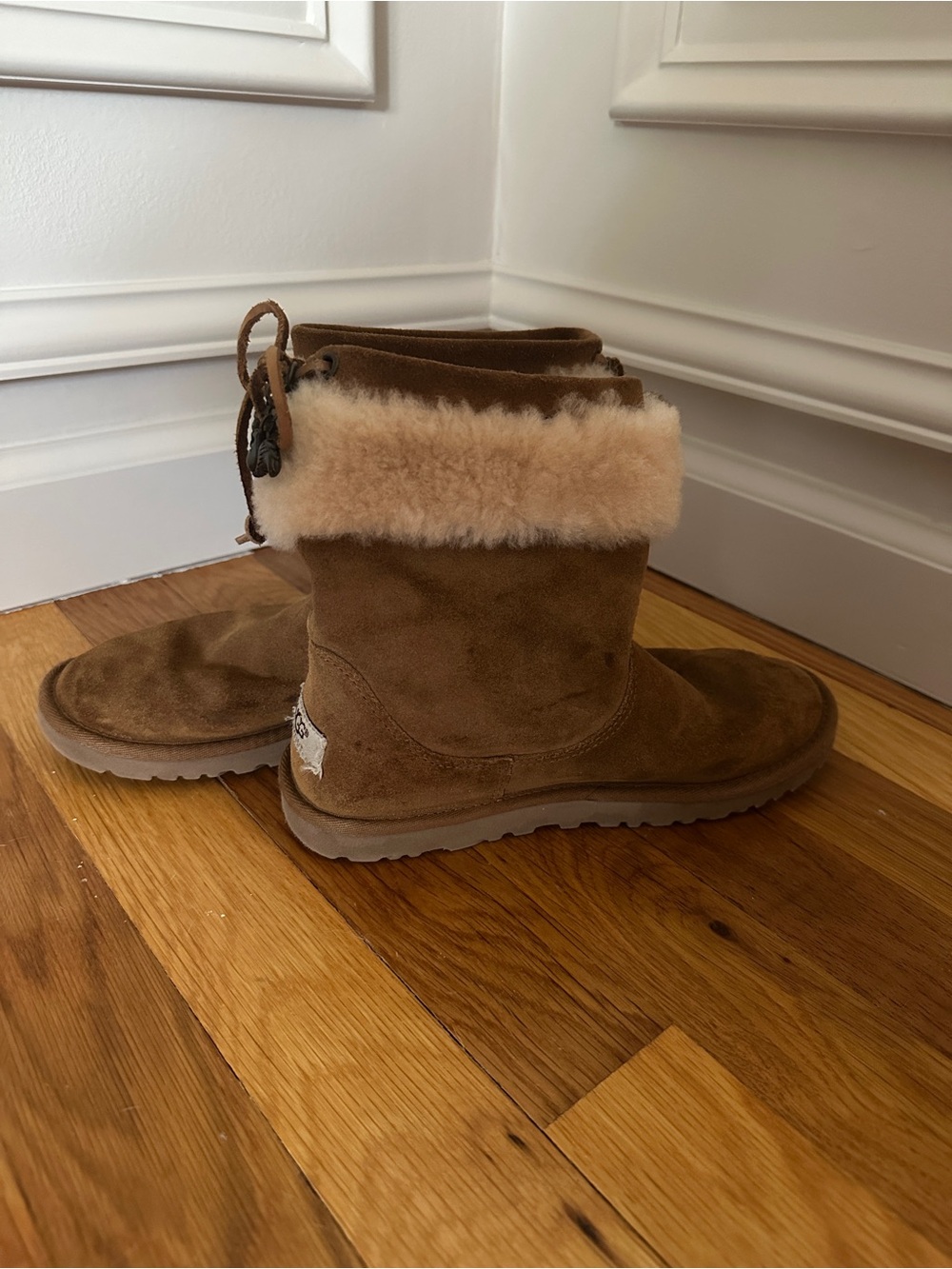 UGG Kids Chestnut Suede Shearling Cuff Boots